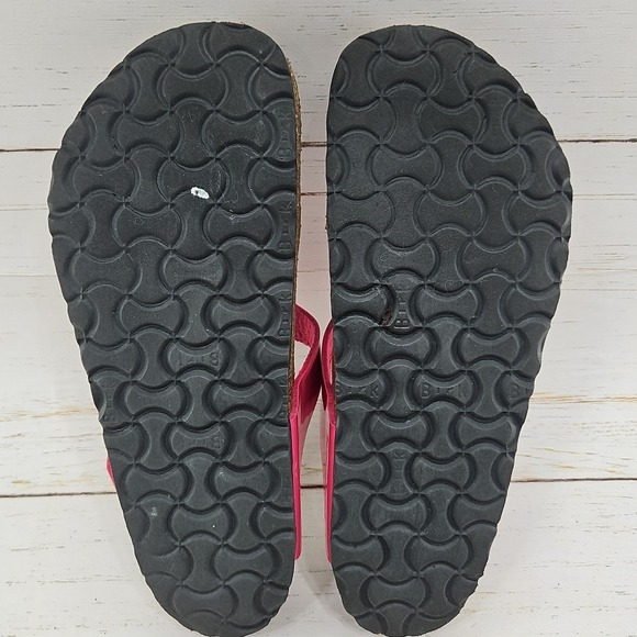 Birkenstock Gizeh Patent Leather Fuchsia Tulip Pink Sandals Women EU 39 US 8-8.5 main image 0